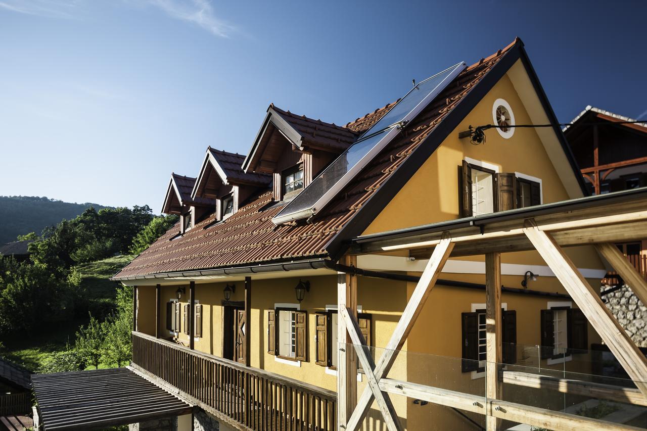 Guest House Kalska Domacija Semic Exterior photo